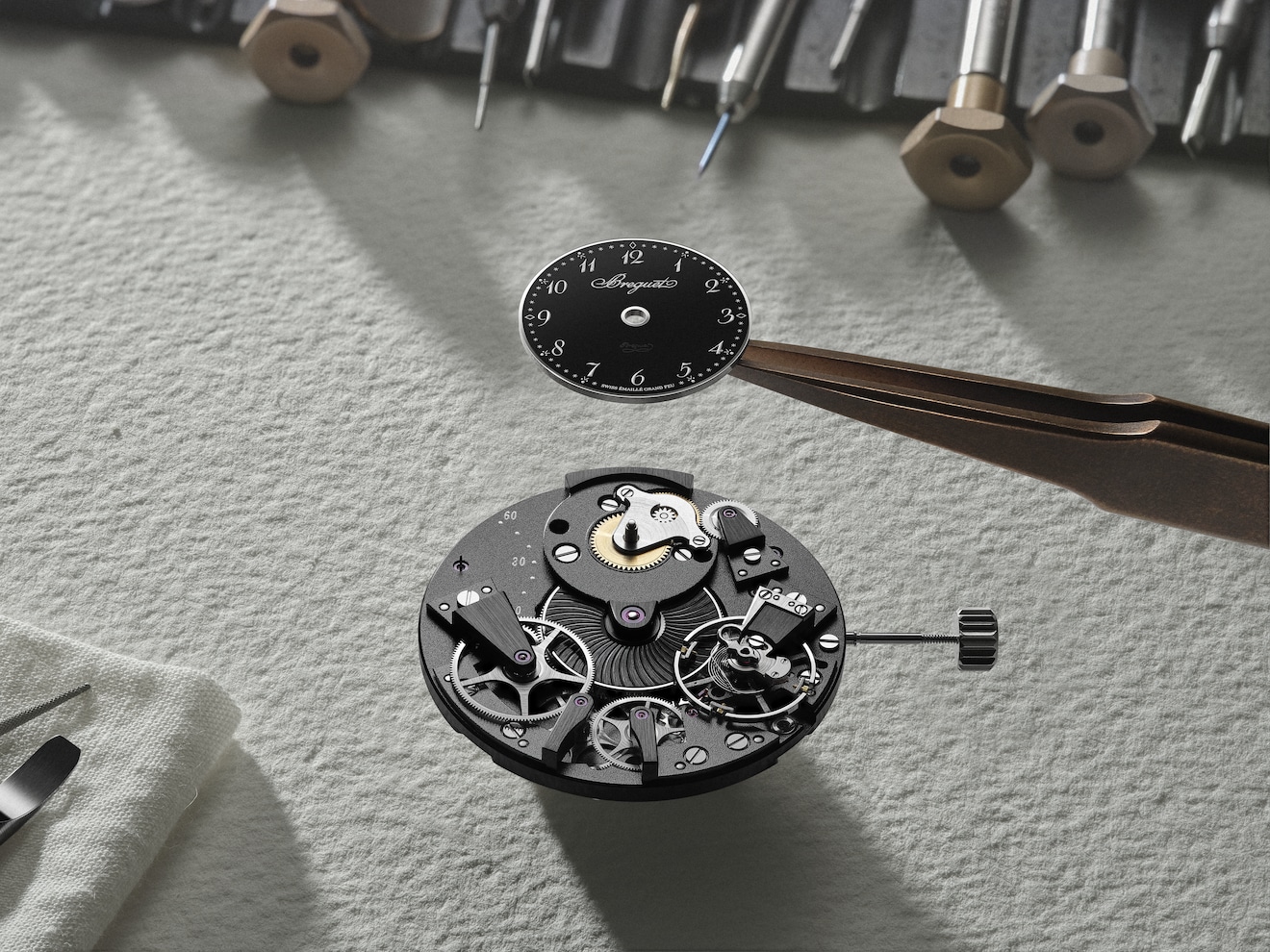 SF_TRADITION-7037PT_POSE-CADRAN